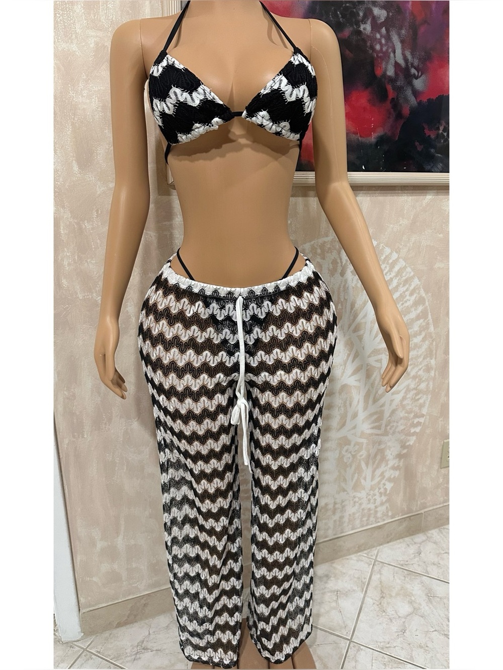 Three piece swimsuit set